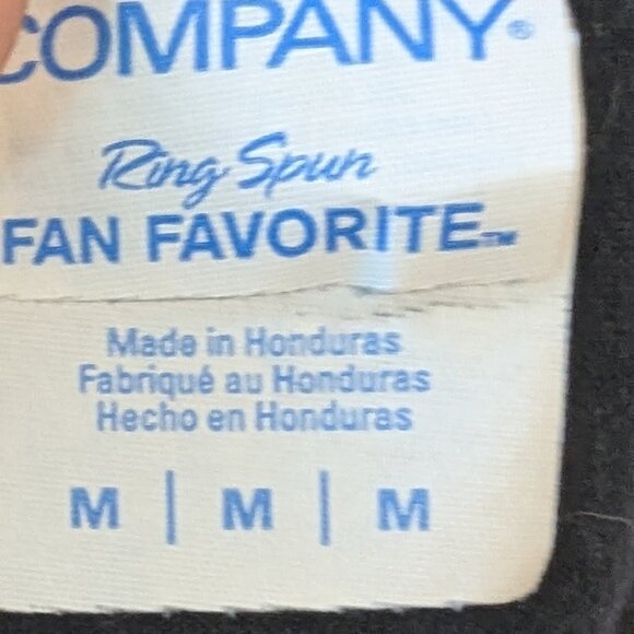 Sanrio Kuromi Graphic Tee Shirt Size Medium Hello Kitty - Picture 6 of 6